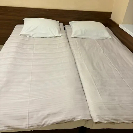 студио 3 アパート *